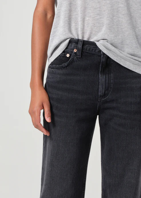 VALEN JEAN IN HITCH