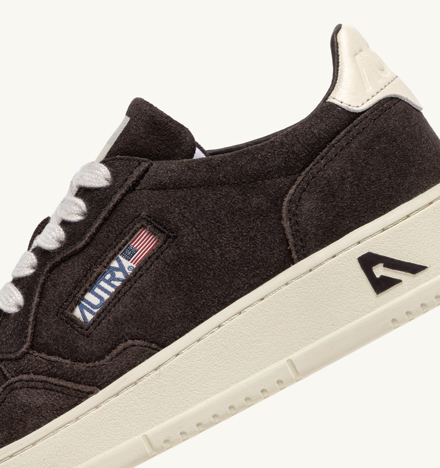 MEDALIST LOW MAN UH08