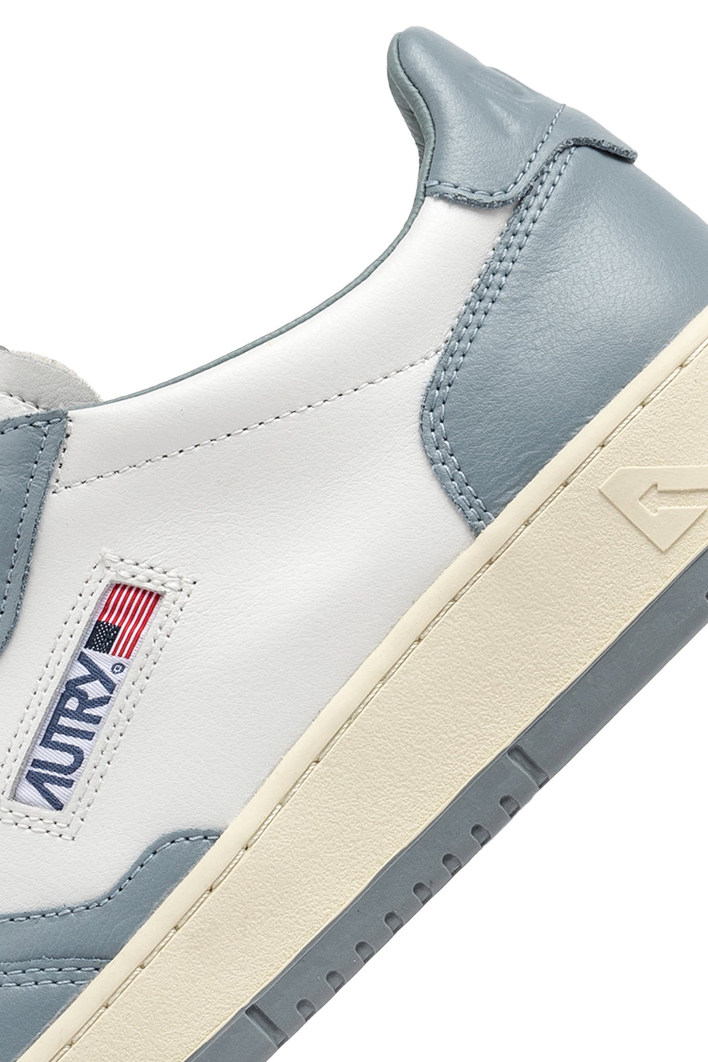 MEDALIST LOW MAN WB56