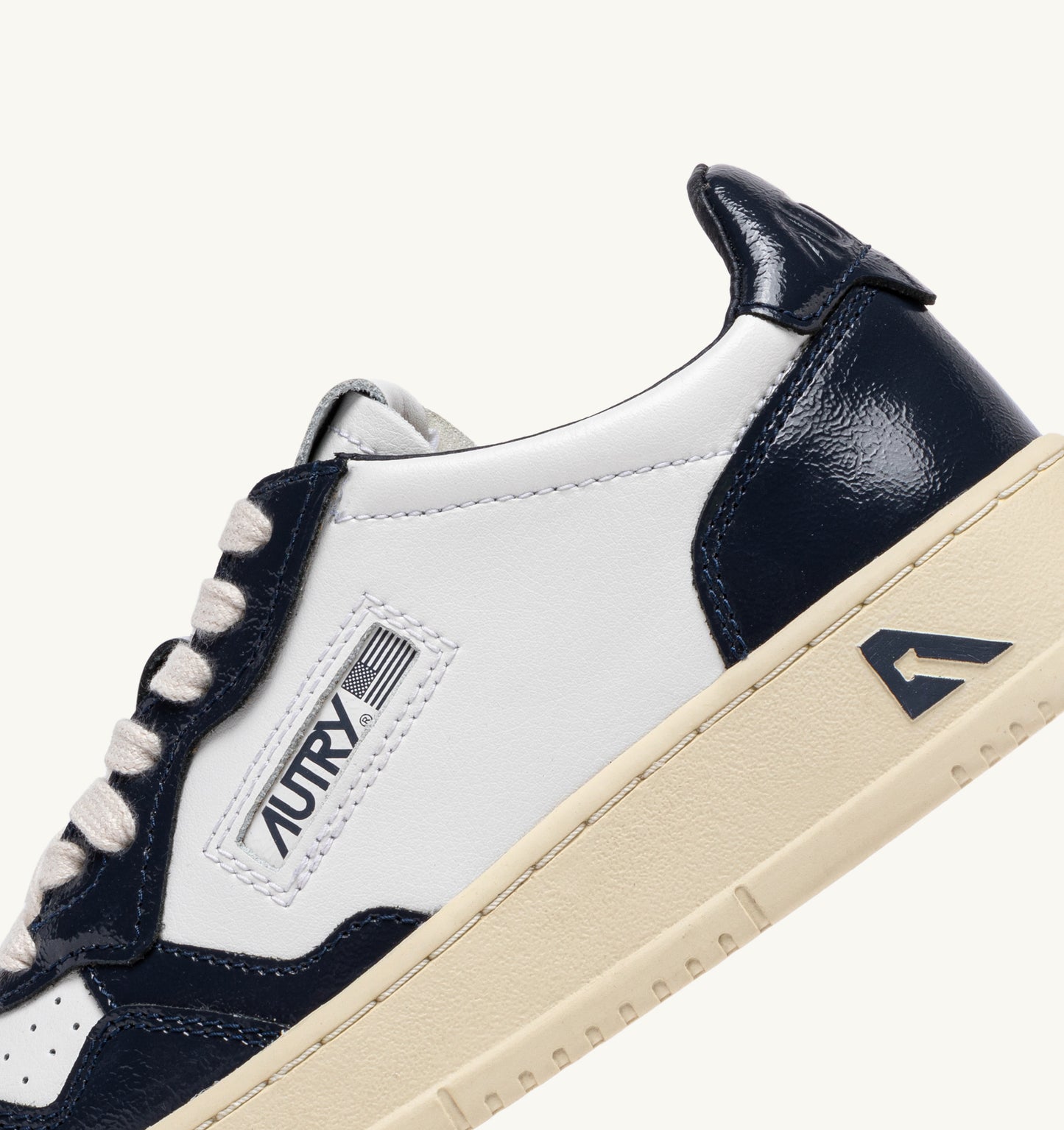 MEDALIST LOW WOM RT06