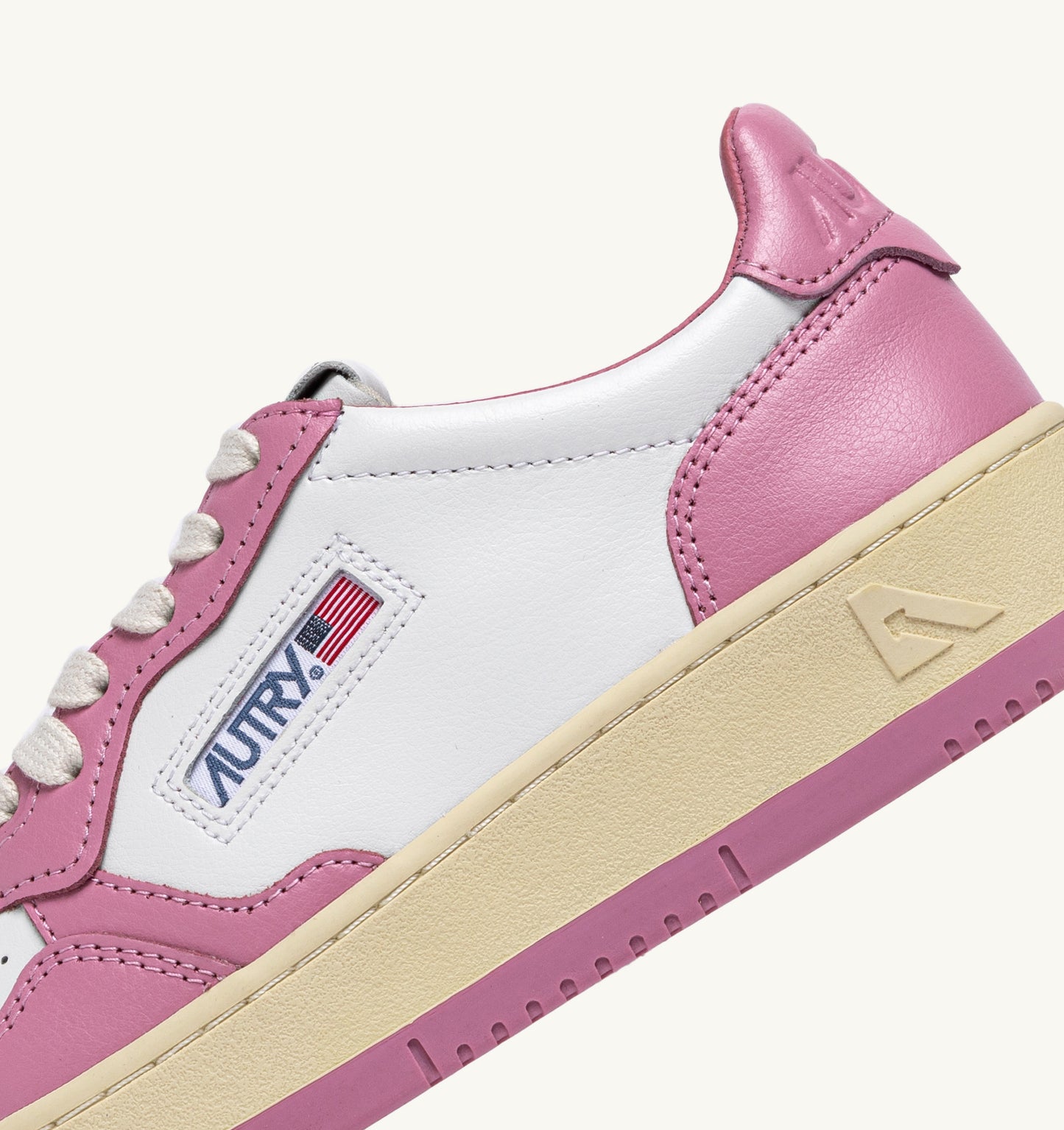 MEDALIST LOW WOM WB61