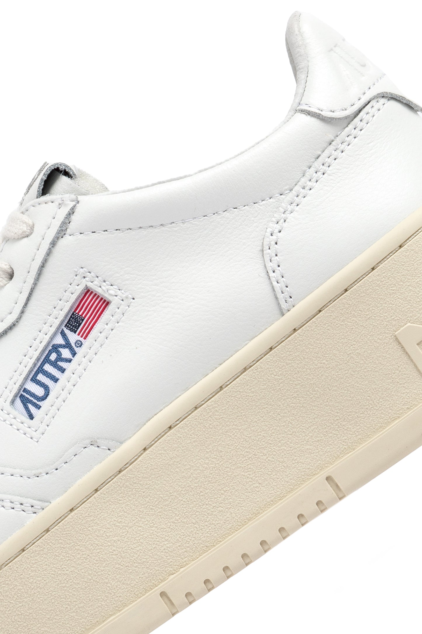 PLATFORM LOW WOM LL15