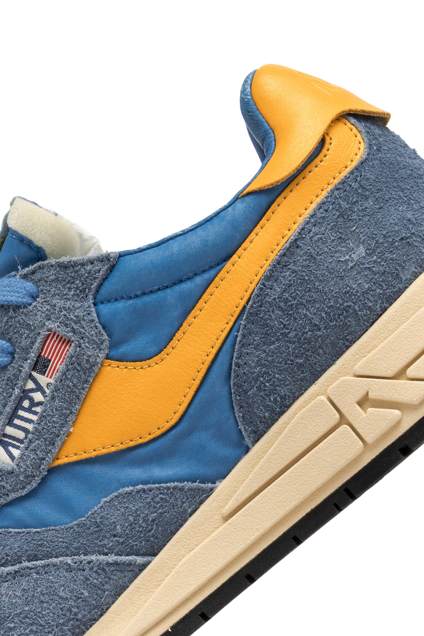 REELWIND LOW WOM UT02