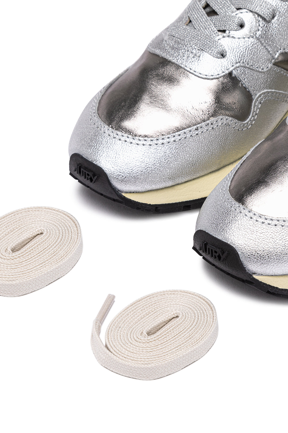 REELWIND LOW WOM LY02