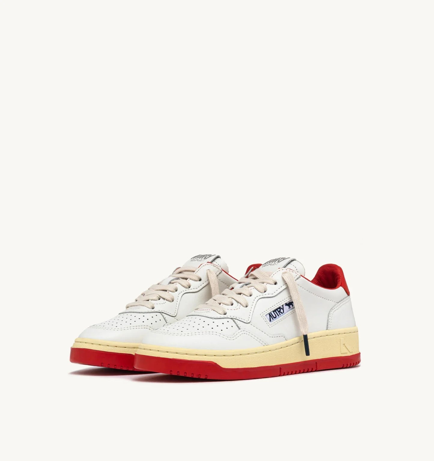 Medalist Low Men 'Maison Kistune' Sneakers In White And Clay Red Leather