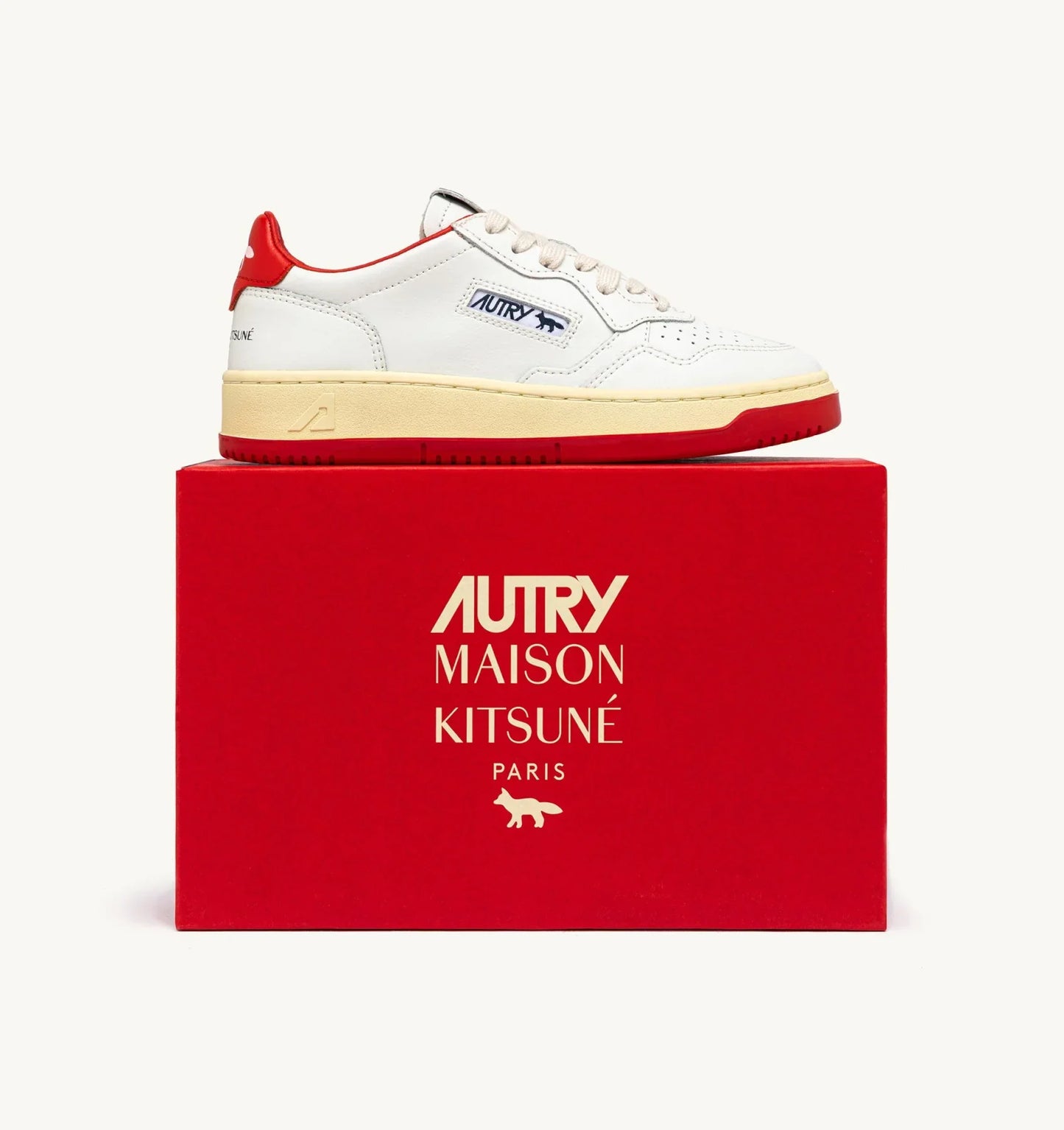 Medalist Low Men 'Maison Kistune' Sneakers In White And Clay Red Leather